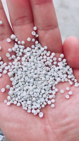 เม็ดพลาสติกรีไซเคิล HDPE ขาวนม